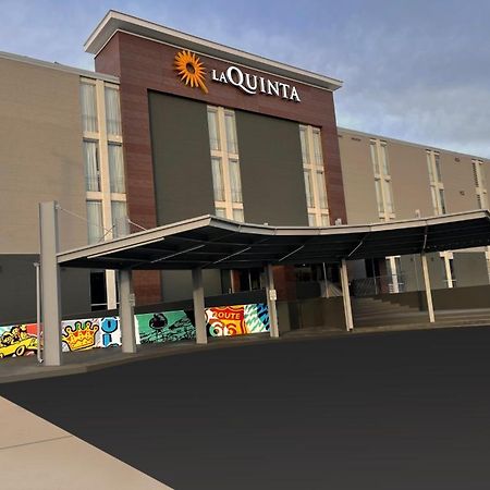 La Quinta Inn & Suites By Wyndham Tulsa Downtown - Route 66 Buitenkant foto