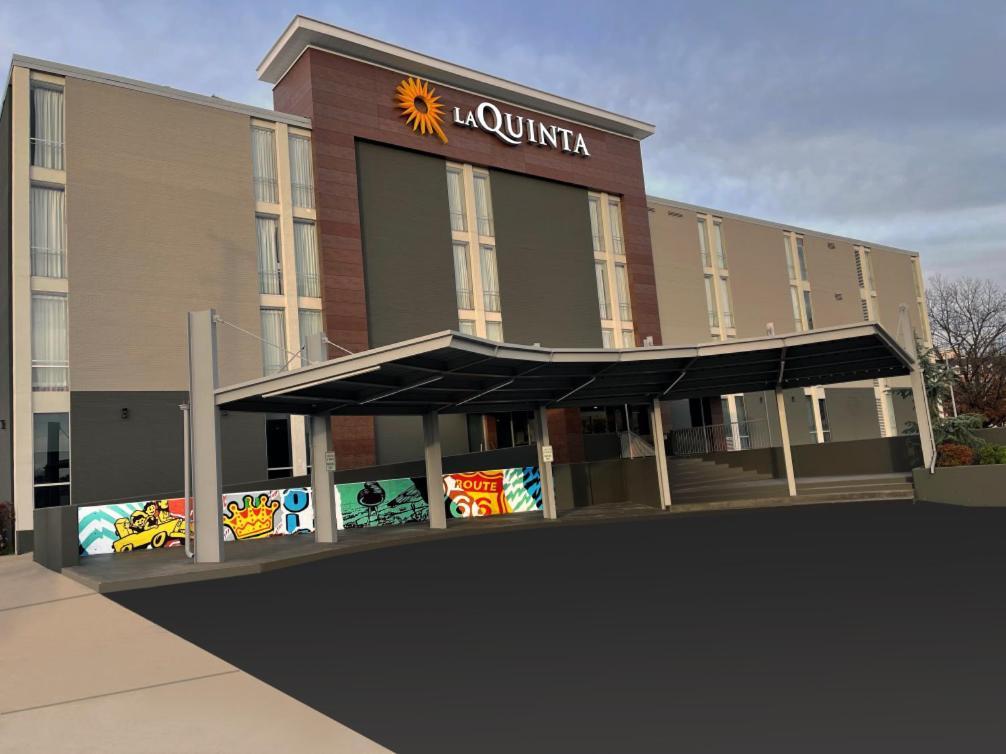 La Quinta Inn & Suites By Wyndham Tulsa Downtown - Route 66 Buitenkant foto