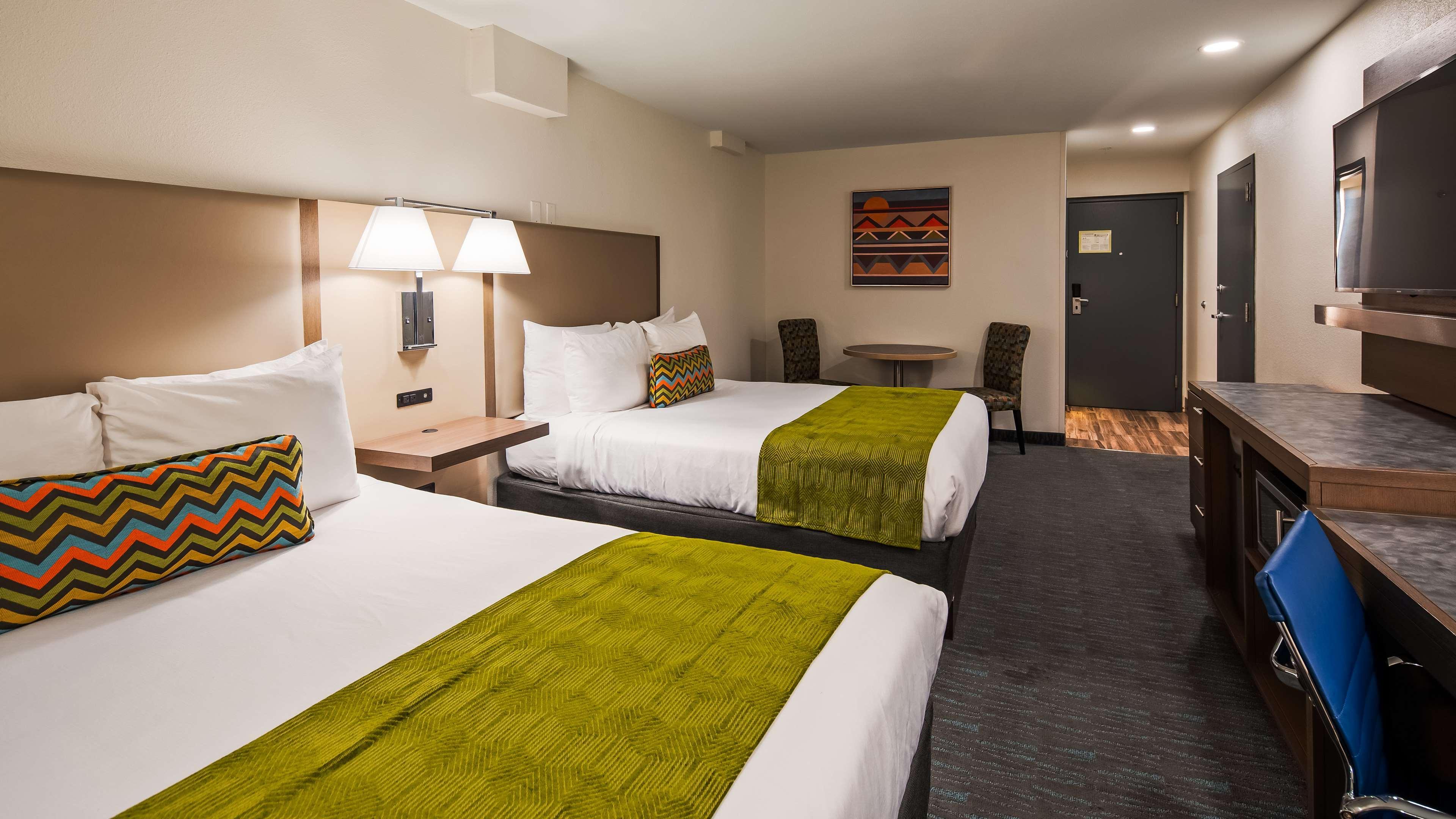 La Quinta Inn & Suites By Wyndham Tulsa Downtown - Route 66 Buitenkant foto
