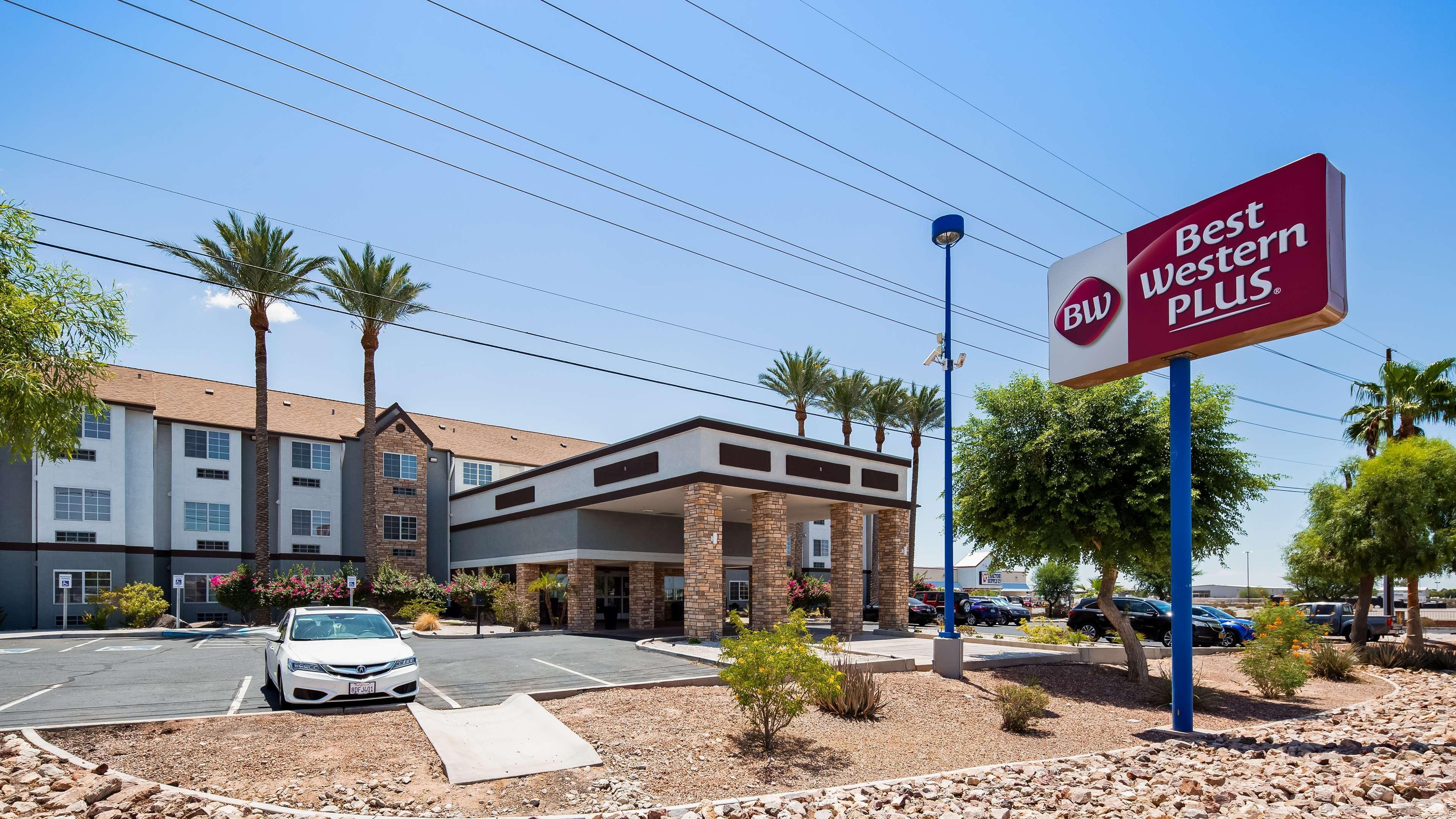 La Quinta Inn & Suites By Wyndham Tulsa Downtown - Route 66 Buitenkant foto