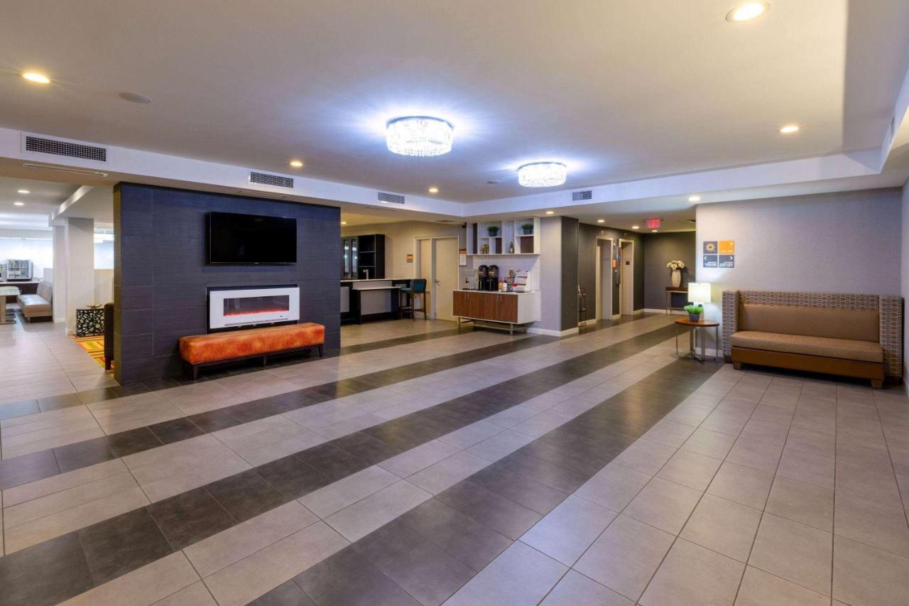La Quinta Inn & Suites By Wyndham Tulsa Downtown - Route 66 Buitenkant foto