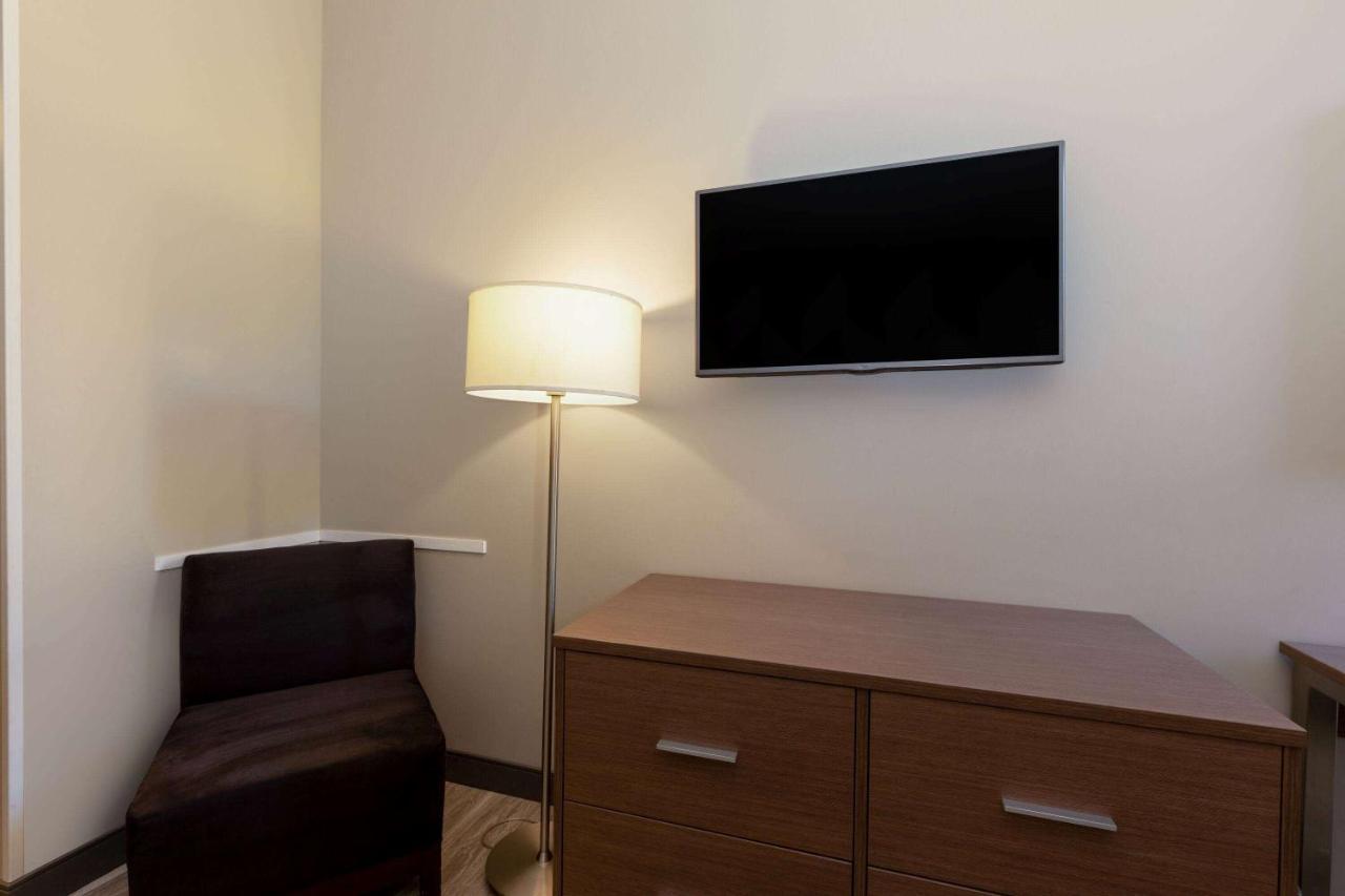 La Quinta Inn & Suites By Wyndham Tulsa Downtown - Route 66 Buitenkant foto